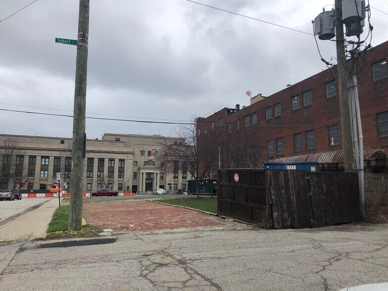 More Photos Of 701 N Pennsylvania St, Indianapolis Land For Sale