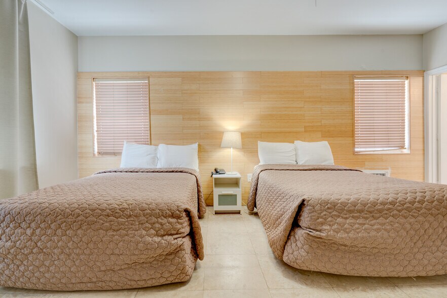 More Photos Of 1680 James Ave, Miami Beach Hotel For Sale