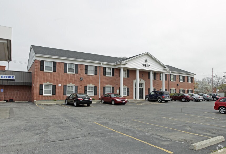 More Photos Of 9120 W Hampton Ave, Milwaukee Office For Sale