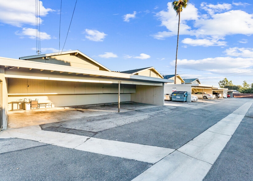 More Photos Of 211 S Valencia St, La Habra Multifamily For Sale