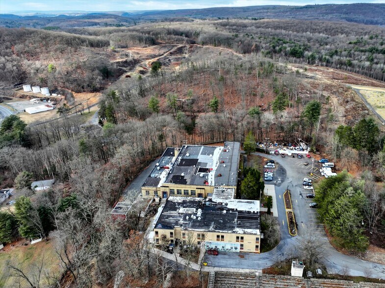 More Photos Of 15 Alliance St, New Philadelphia Rehabilitation Center For Sale