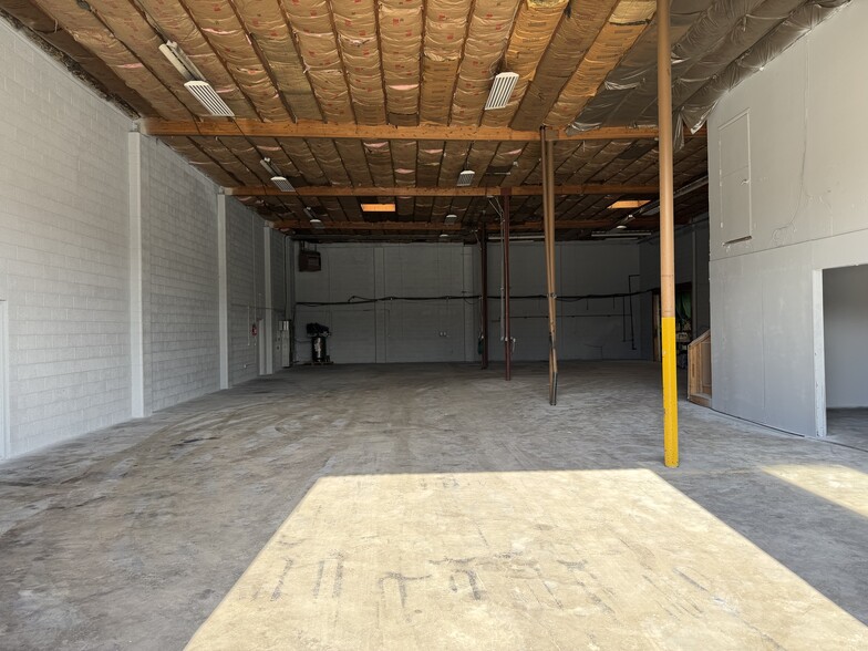More Photos Of 34 W Guest Ave, Salt Lake City Service For Sale