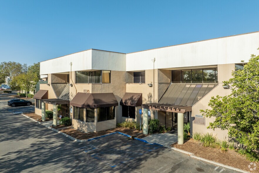 More Photos Of 15540 Rockfield Blvd, Irvine Research And Development For Lease