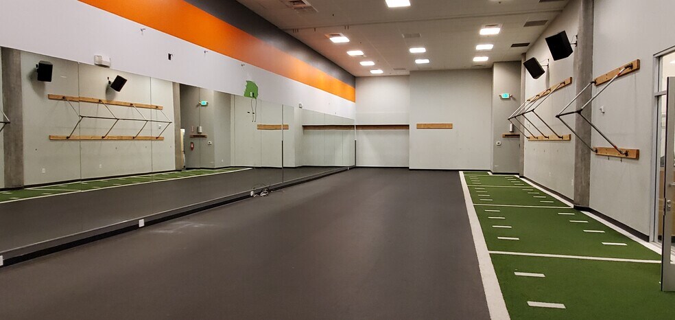 More Photos Of 1926 W Burnside, Portland Apartments For Lease