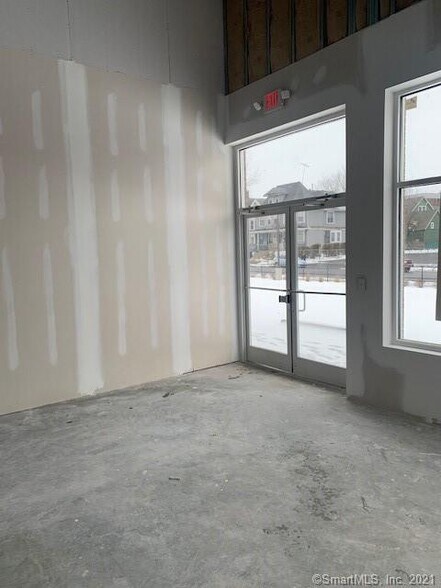 More Photos Of 937 State St, Bridgeport Storefront For Lease