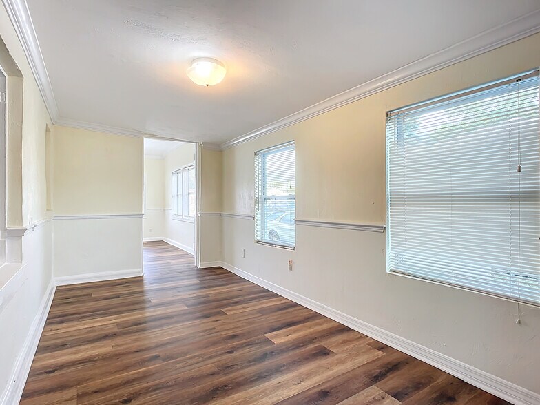 More Photos Of 409 N Ridgewood Ave, Edgewater Office For Sale