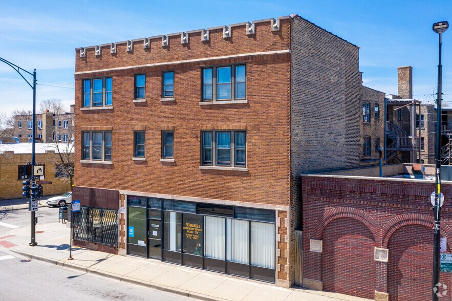 More Photos Of 6600-6602 N Clark St, Chicago Apartments For Sale