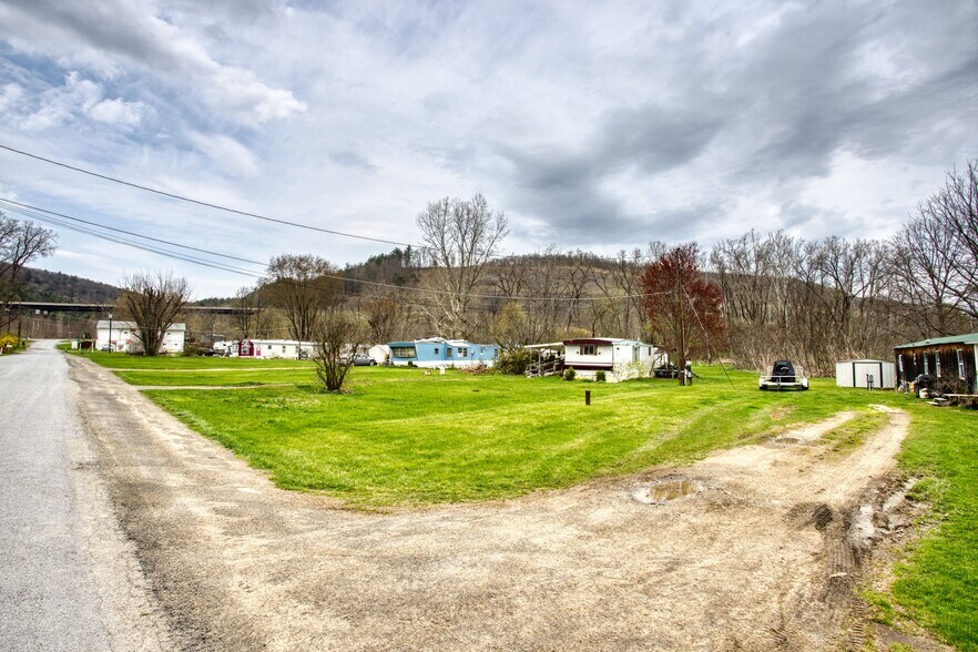 More Photos Of 9393 Carriage Dr, Lindley Multifamily For Sale