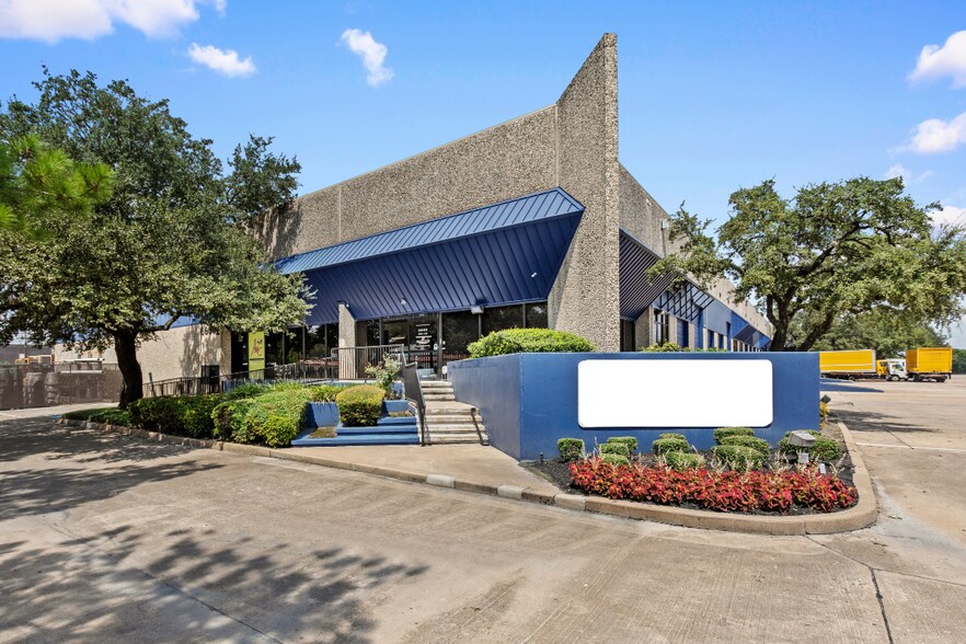 More Photos Of 6600 Long Point Rd, Houston Unknown For Lease