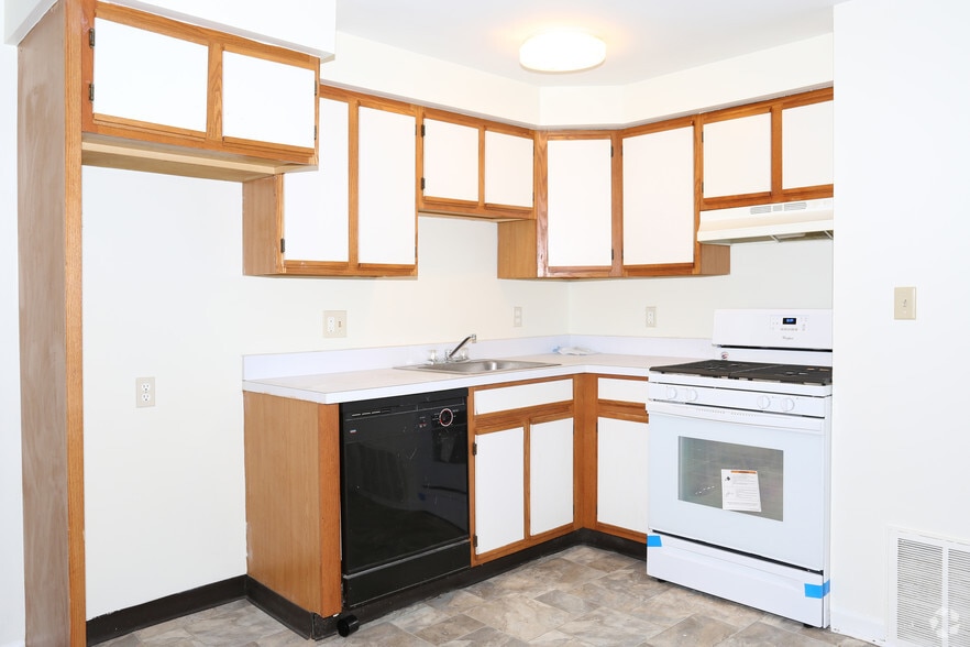More Photos Of 190 Manhattan Ave, Buffalo Apartments For Sale