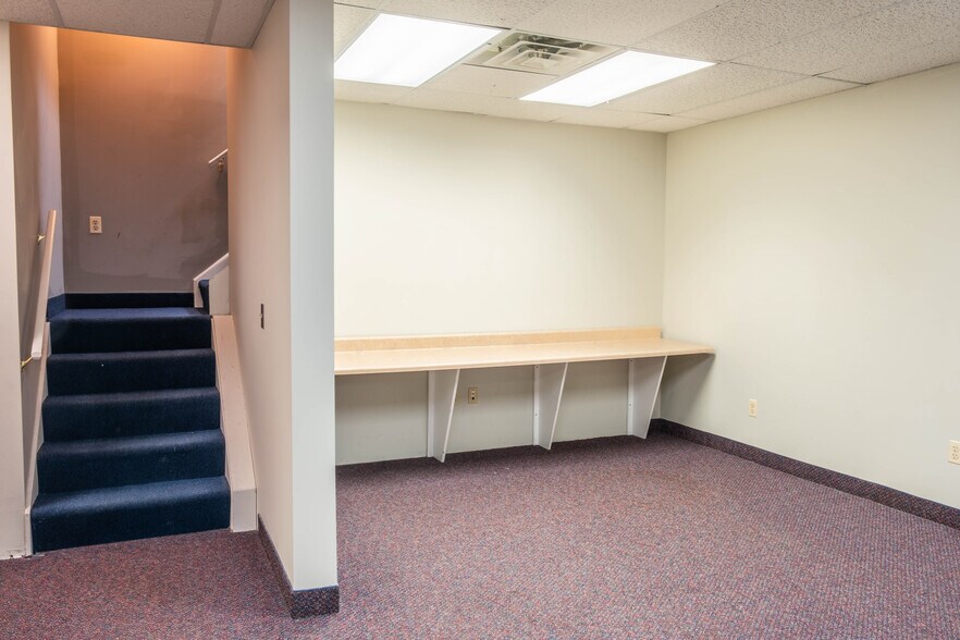 More Photos Of 59 D Monroe Ave, Pittsford Medical For Lease