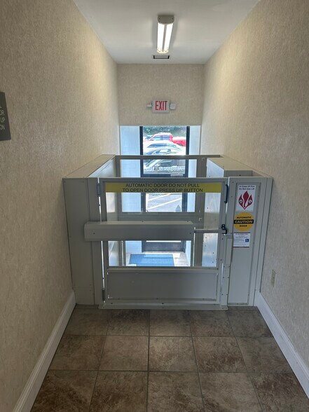 More Photos Of 2526 Monroeville Blvd, Monroeville Medical For Lease