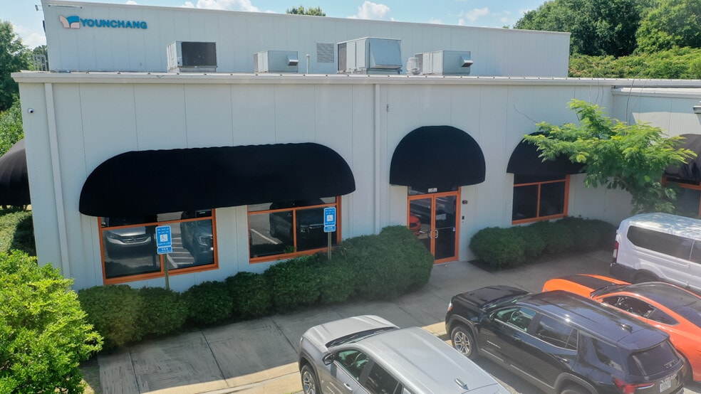 More Photos Of 1132 W Veterans Blvd, Auburn Manufacturing For Sale