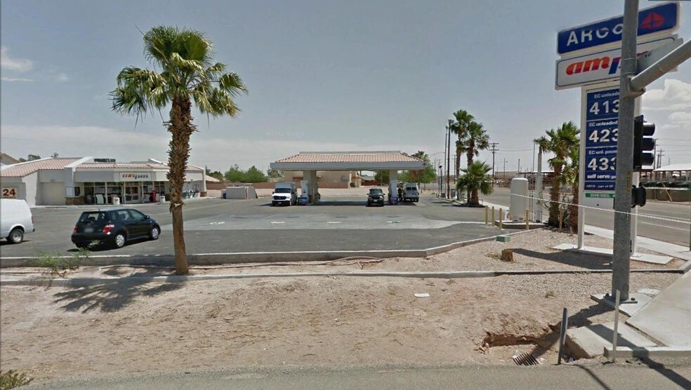 More Photos Of 205 E 15th St, Imperial Convenience Store For Sale