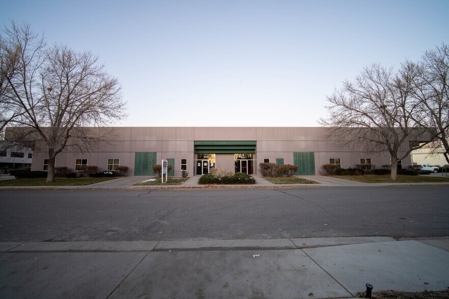 More Photos Of 3063 Sterling Cir, Boulder Warehouse For Lease