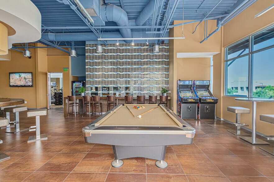 More Photos Of 4650 E Cotton Center Blvd, Phoenix Office For Lease