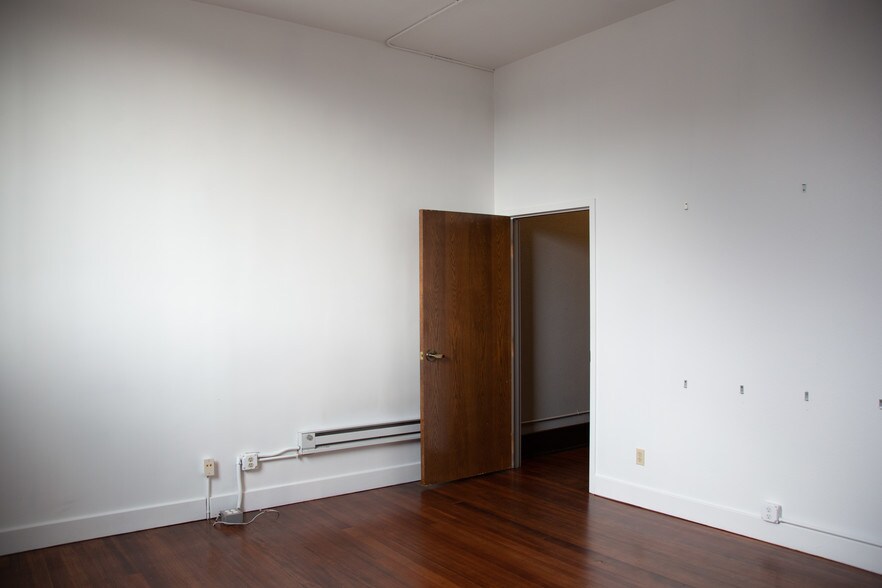 More Photos Of 115 N Tejon St, Colorado Springs Storefront Retail Office For Lease