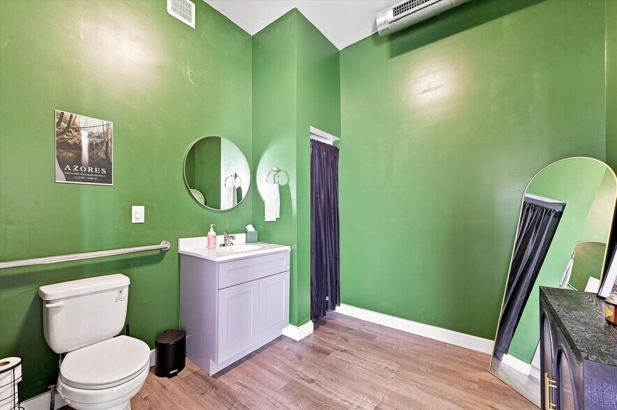 More Photos Of 1648 S 16th St, Philadelphia Apartments For Sale