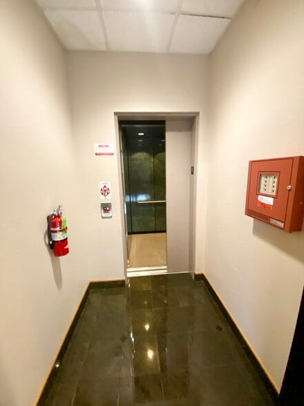 More Photos Of 1575 E McAndrews Rd, Medford Office For Lease