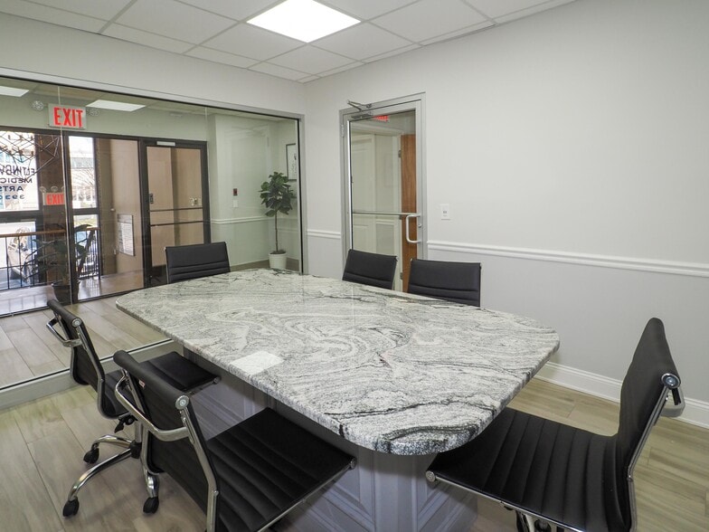 More Photos Of 3930 Richmond Ave, Staten Island Medical For Lease