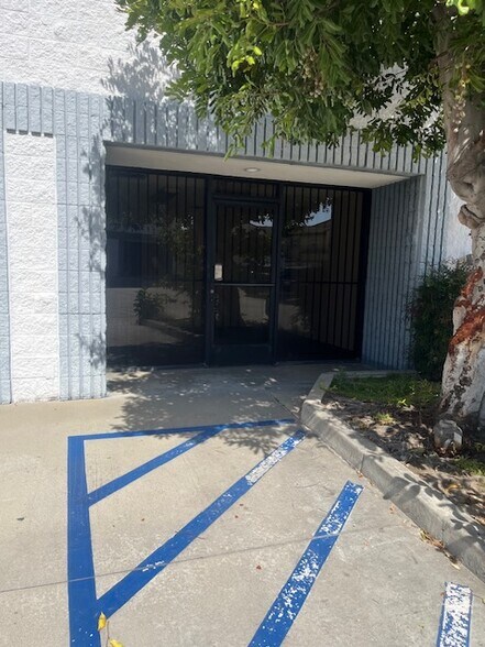 More Photos Of 4700 E Miller Dr, Temple City Warehouse For Lease