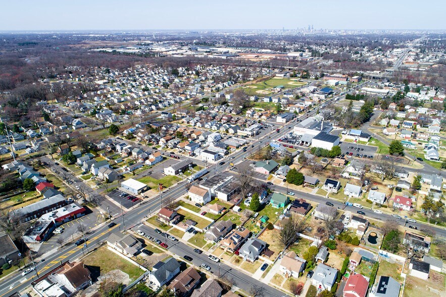 More Photos Of 424 N Black Horse Pike, Runnemede Apartments For Sale