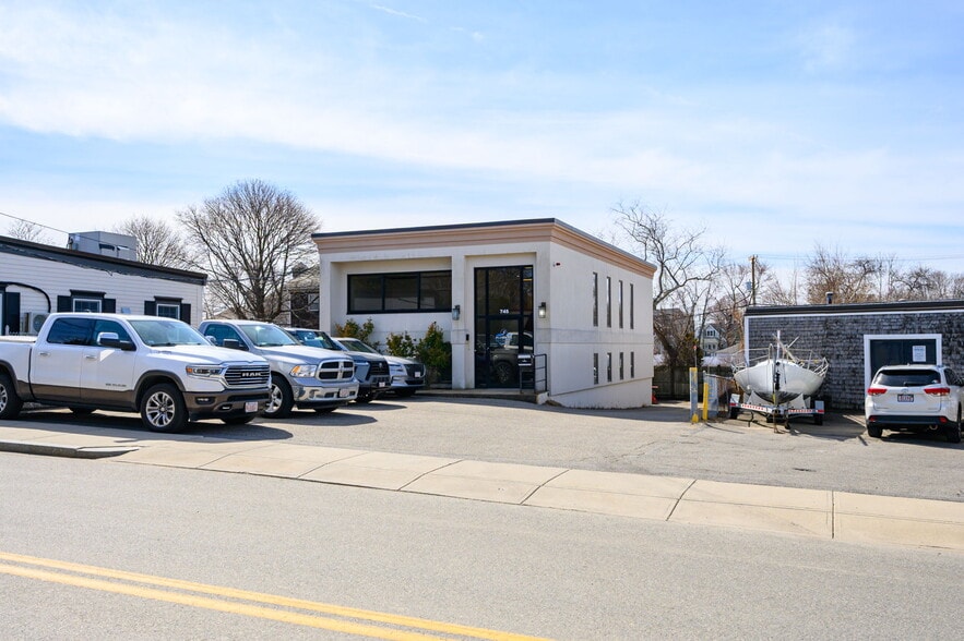 More Photos Of 745 E Squantum St, Quincy Office For Sale