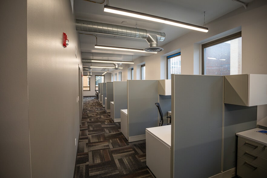 More Photos Of 21 3rd St N, Great Falls Loft Creative Space For Lease