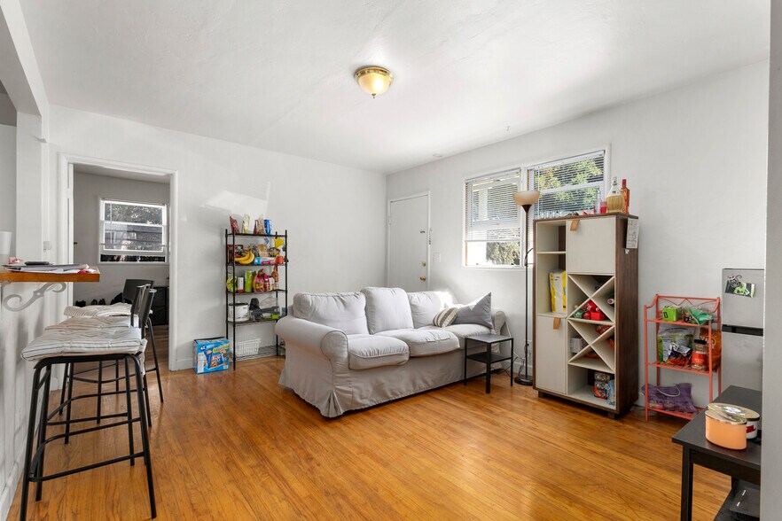 More Photos Of 2003-2005 Berkeley Way, Berkeley Apartments For Sale