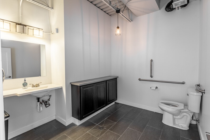 More Photos Of 800 Hilton Rd, Ferndale Loft Creative Space For Lease