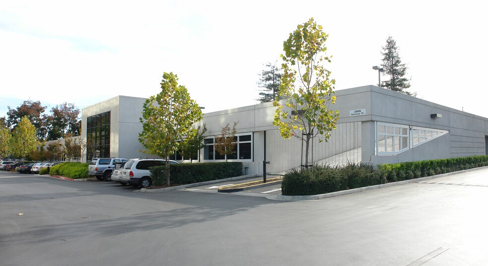 More Photos Of 2001 Gateway Pl, San Jose Office For Lease