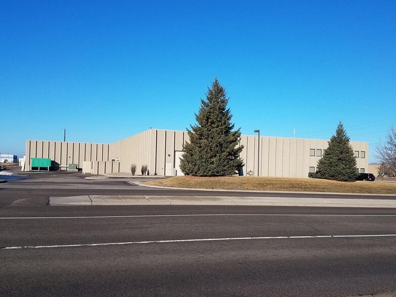 More Photos Of 3501 Cr-42, Burnsville Showroom For Lease