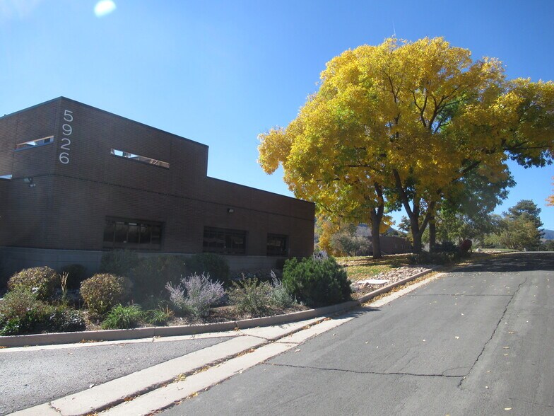 More Photos Of 5926 McIntyre St, Golden Office For Lease