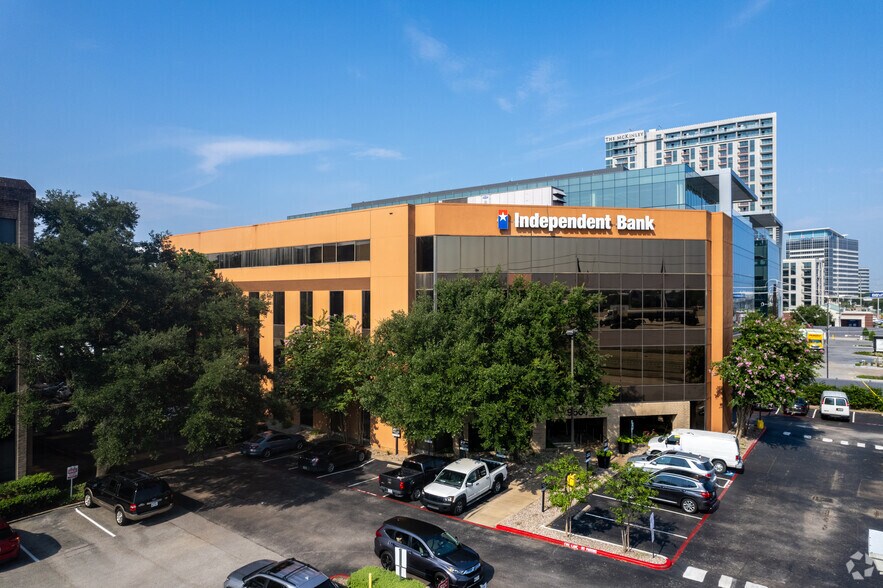 More Photos Of 9601 Katy Fwy, Houston Office For Lease