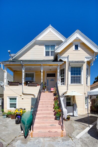 More Photos Of 3041-3049 Sacramento St, Berkeley Apartments For Sale