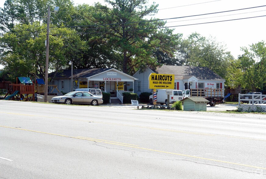 More Photos Of 7250 Market St, Wilmington Auto Repair For Sale