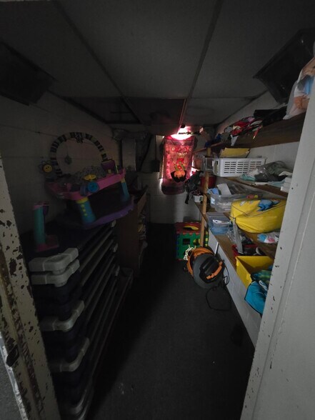 More Photos Of 8810 W Norfolk St, Tampa Schools For Sale