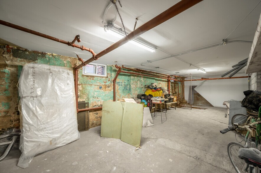 More Photos Of 903 35th Ave, Long Island City Apartments For Sale