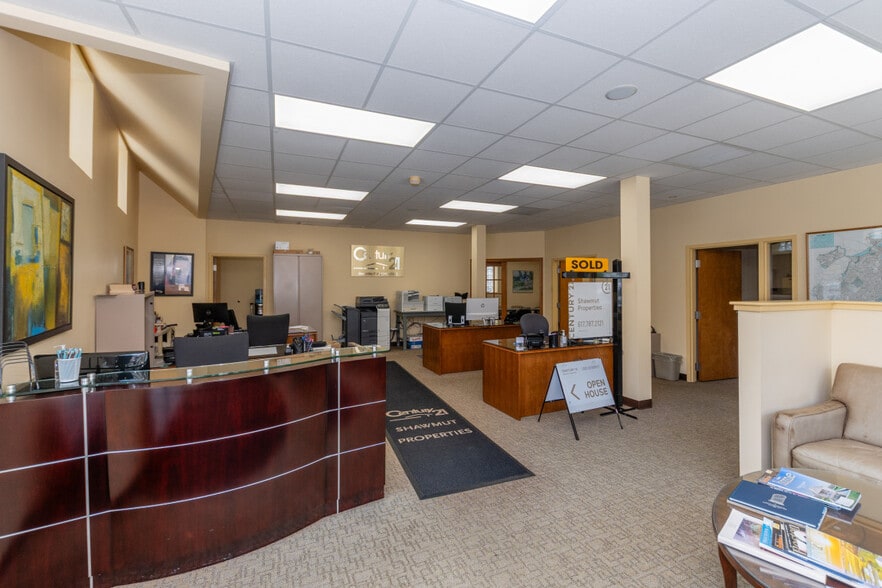 More Photos Of 136 Tremont St, Brighton General Retail For Sale