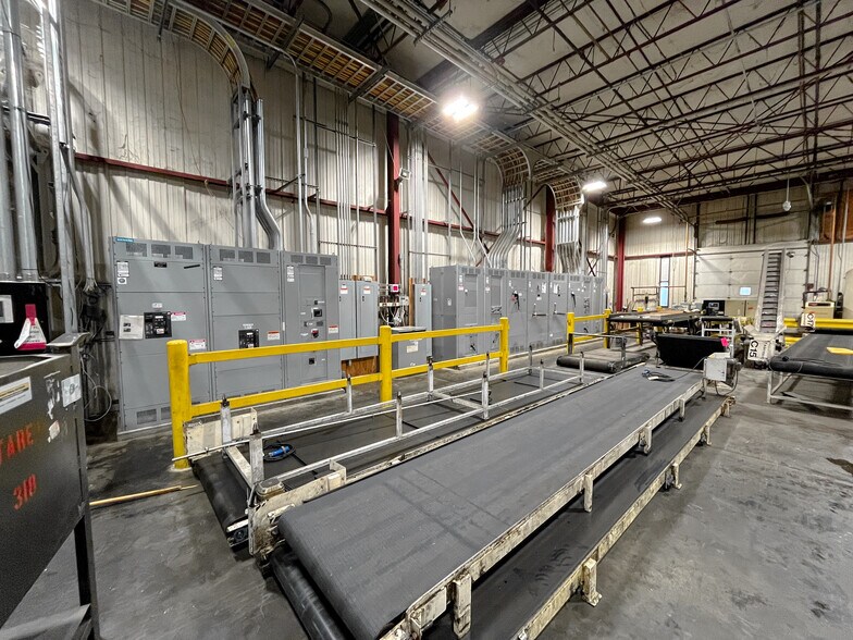 More Photos Of 515 S 4th St, Osage City Manufacturing For Sale