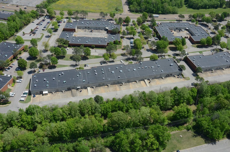 More Photos Of 3930 Vantech Dr, Memphis Unknown For Lease