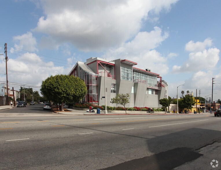 More Photos Of 4975 W Pico Blvd, Los Angeles Movie Radio TVStudio For Sale