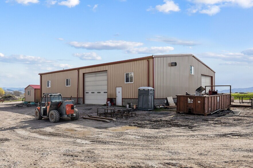 More Photos Of 34830 E Post Creek Rd, Saint Ignatius Manufacturing For Sale