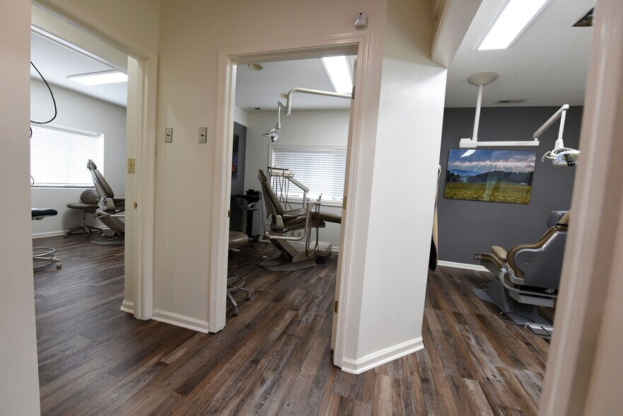 More Photos Of 10 Deer Crossing Trl, Blairsville Office For Lease