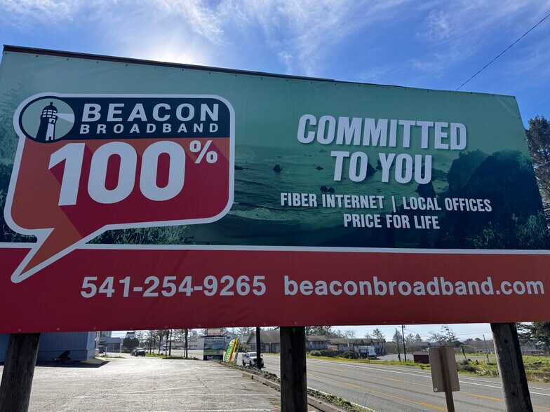 More Photos Of 1240 Chetco Ave, Brookings General Retail For Sale