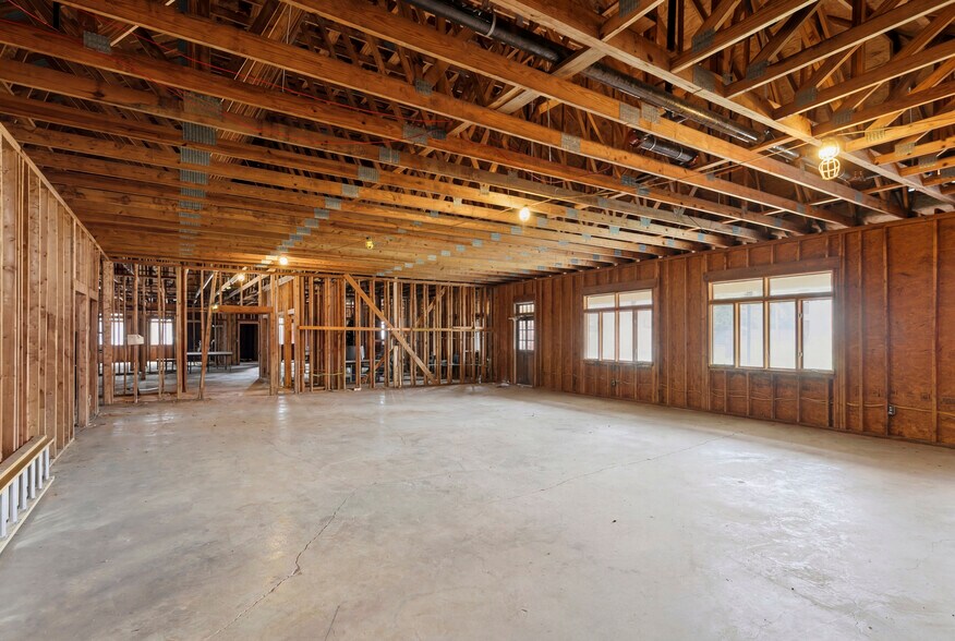More Photos Of 450 Towne Center Blvd, Ridgeland Skilled Nursing Facility For Sale