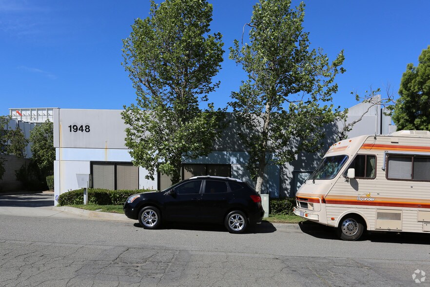More Photos Of 1948 Don Lee Pl, Escondido Warehouse For Lease