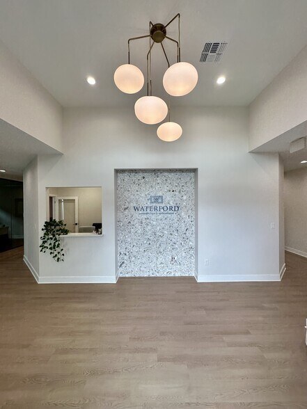 More Photos Of McKendree Rd, San Antonio Office For Sale