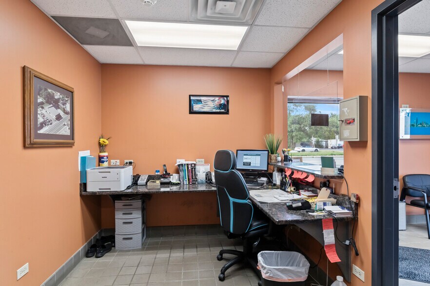 More Photos Of 332 E 159th St, Harvey Auto Repair For Sale