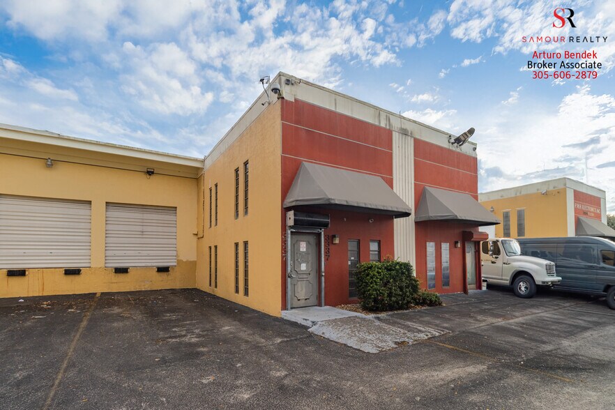 More Photos Of 3337 NW 74th Ave, Miami Warehouse For Sale